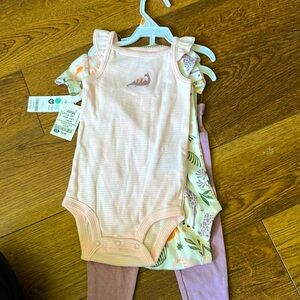 NWT Carter’s 12 month girl 3 piece set